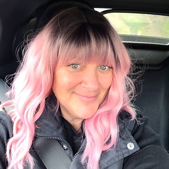 Meet your Posher, Shawna - Picture 1 of 1